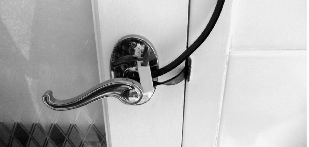 How to Temporarily a Door Lock