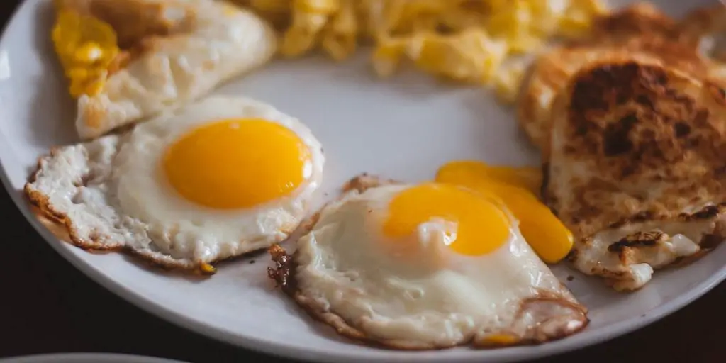 Prepare Sunny-Side up Eggs
