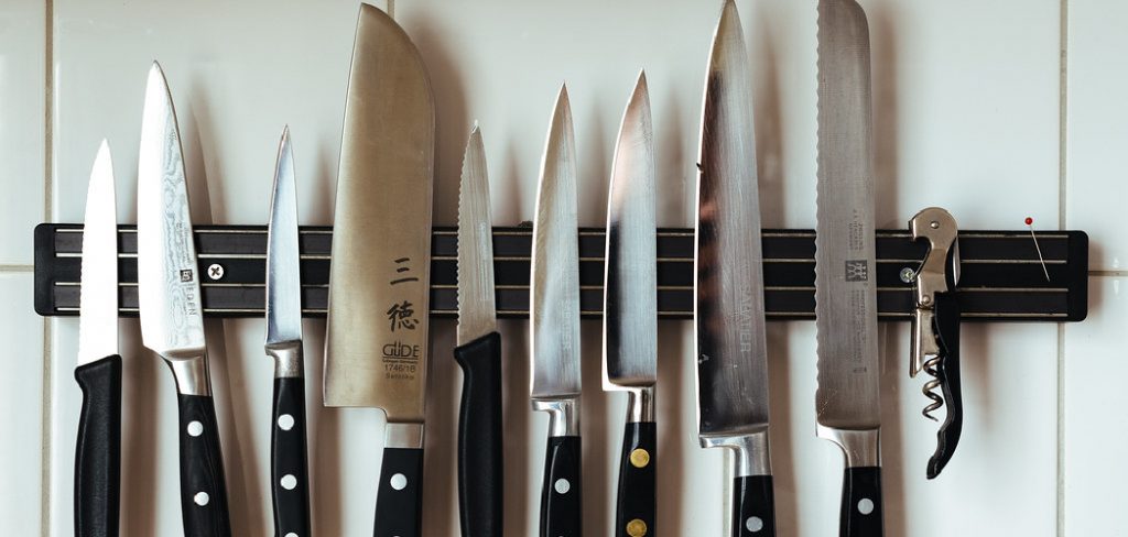 How to Lock Up Kitchen Knives