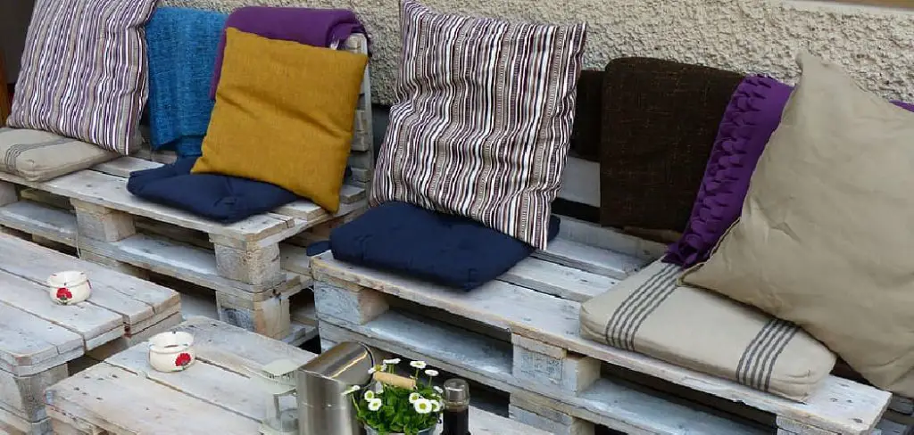 How to Make a Sofa Bed From Pallets