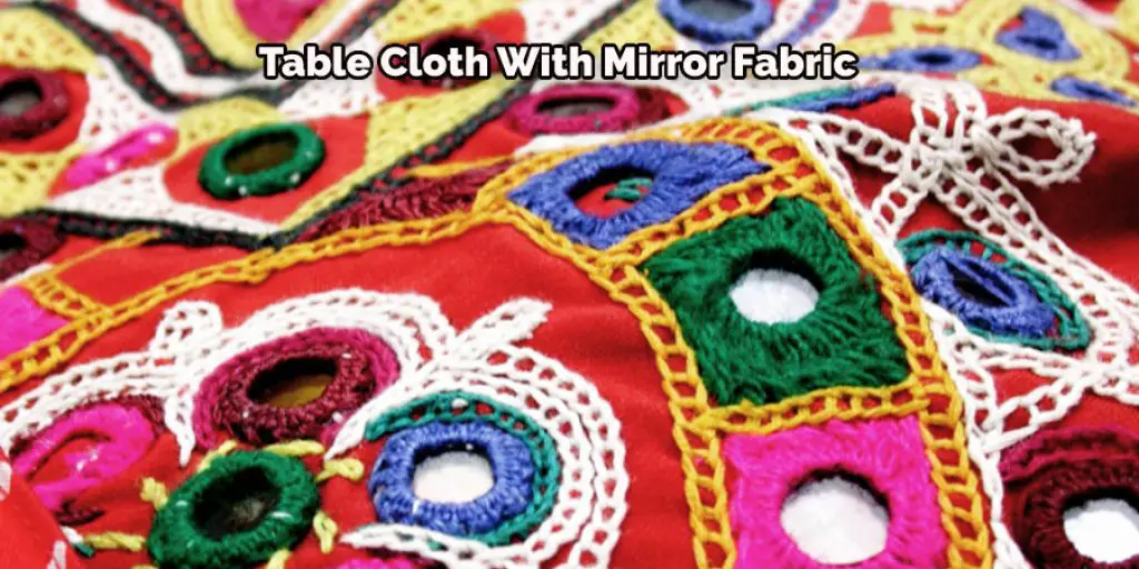 Table Cloth With Mirror Fabric pattern