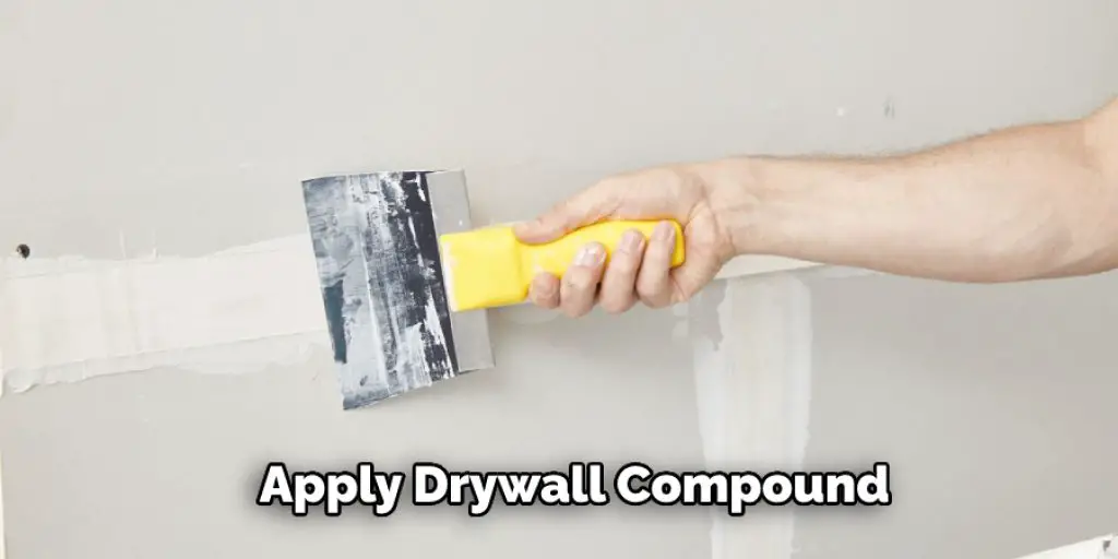 Apply Drywall Compound